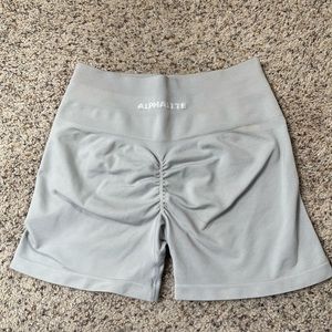 Alphalete shorts with scrunch butt🤍